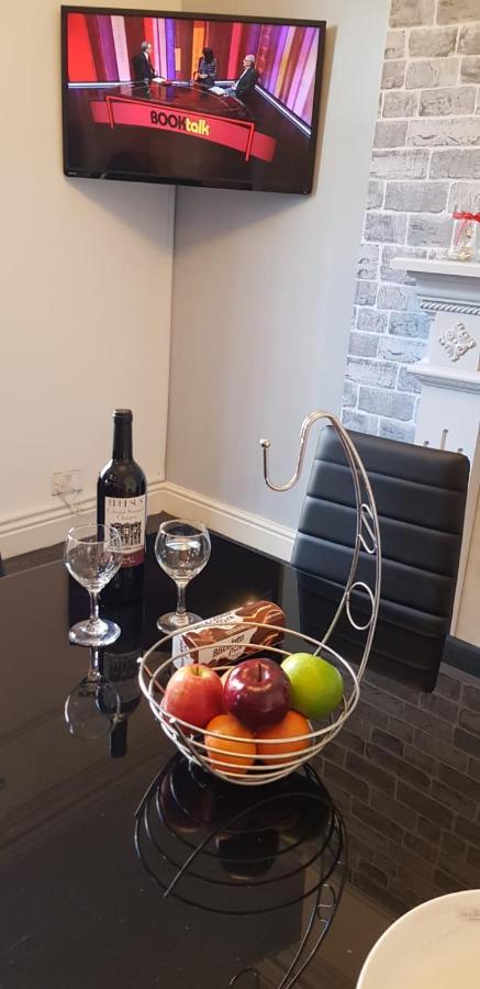 리버풀 Riverpool - Elegant House 1 Minute Walk To Anfield Stadium 빌라 외부 사진
