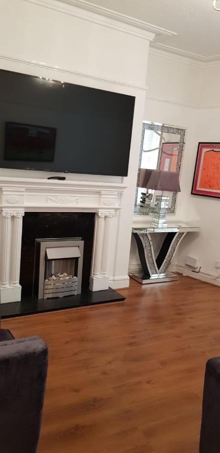 리버풀 Riverpool - Elegant House 1 Minute Walk To Anfield Stadium 빌라 외부 사진