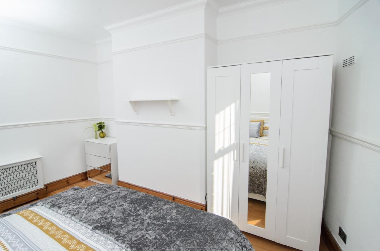 리버풀 Riverpool - Elegant House 1 Minute Walk To Anfield Stadium 빌라 외부 사진