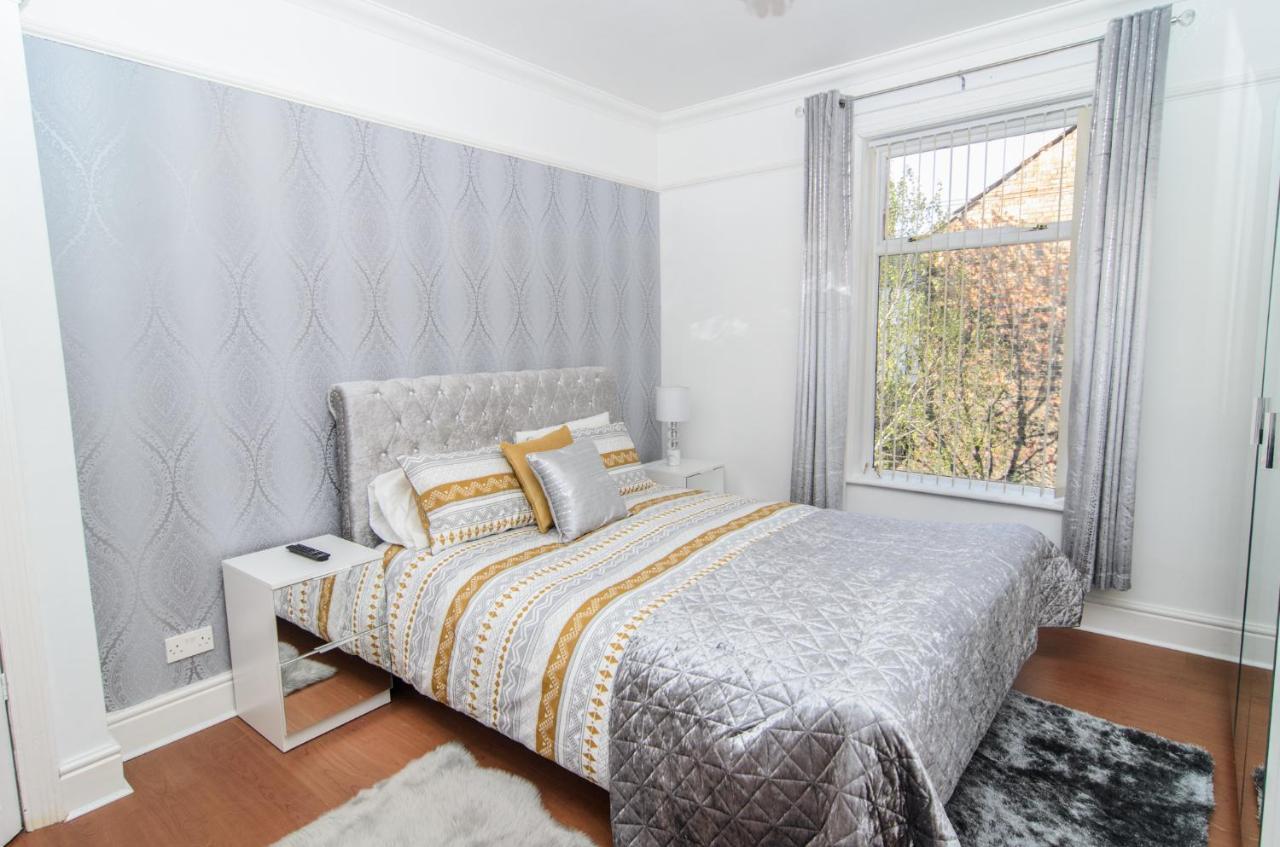 리버풀 Riverpool - Elegant House 1 Minute Walk To Anfield Stadium 빌라 외부 사진