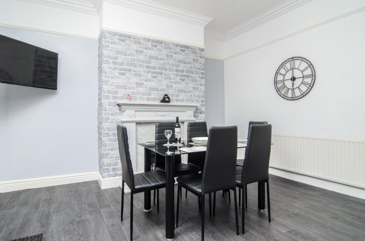 리버풀 Riverpool - Elegant House 1 Minute Walk To Anfield Stadium 빌라 외부 사진